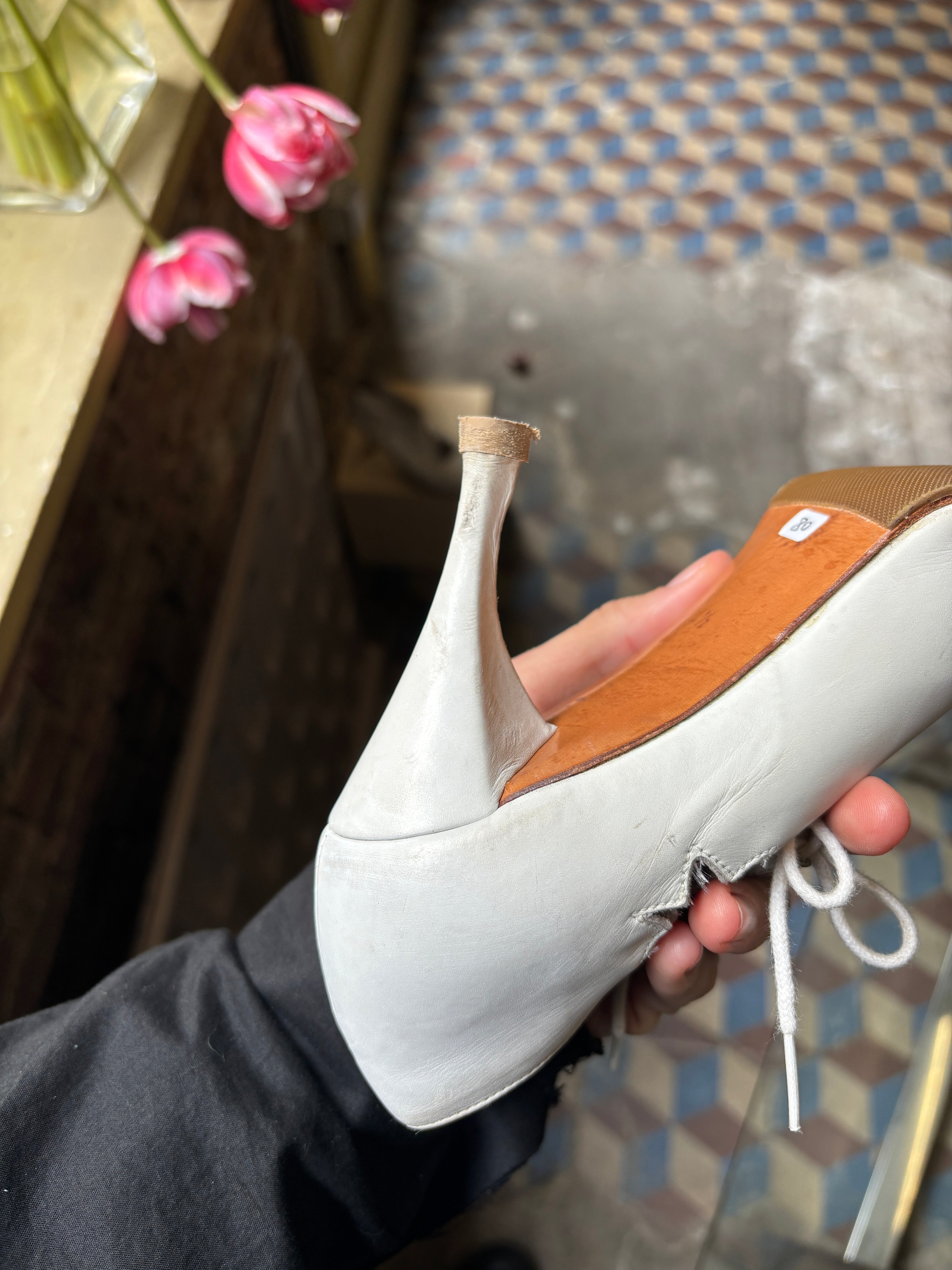 Claude Montana pour Stephane Kélian — Escarpins à lacets années 80, Taille 37