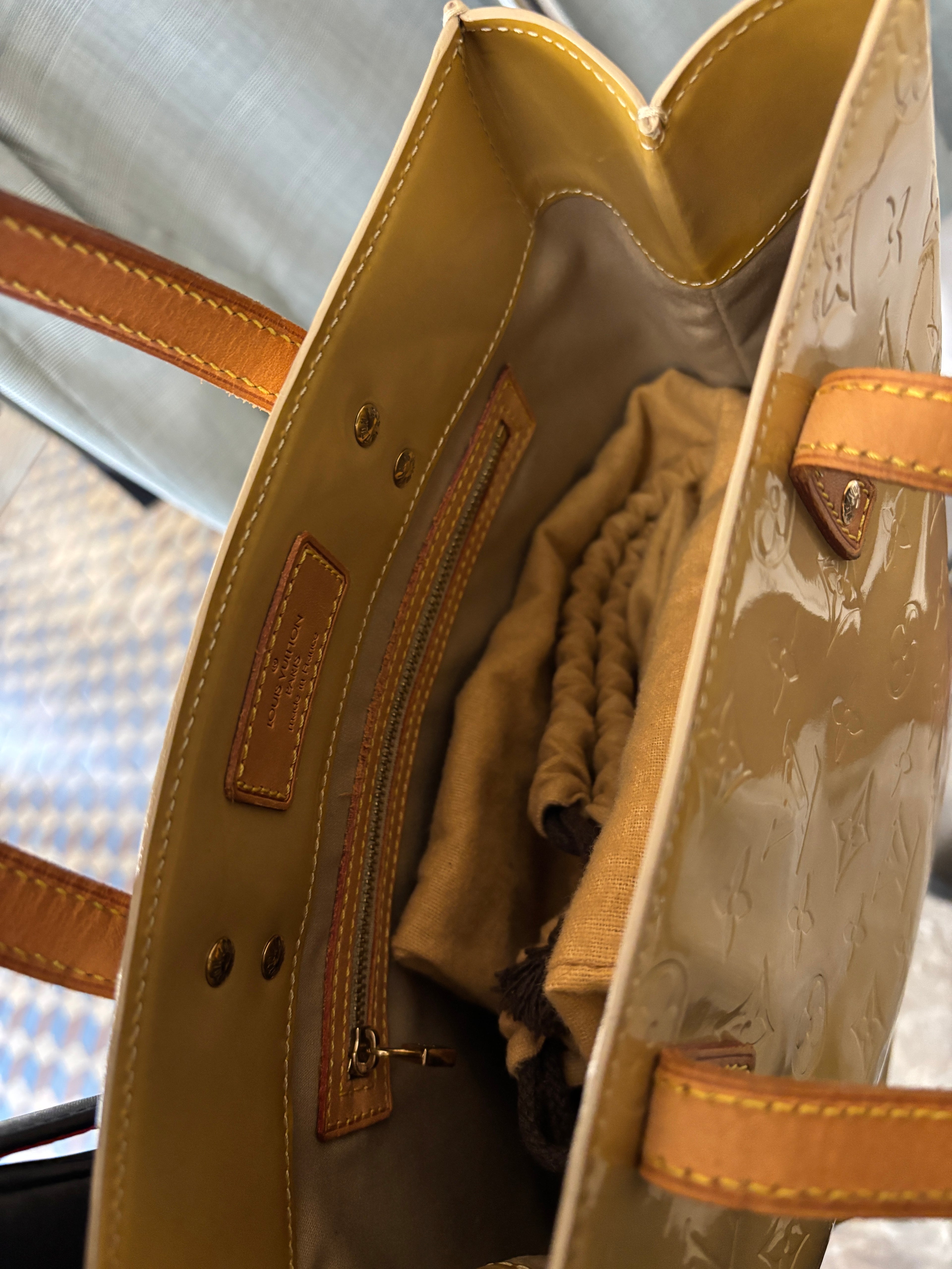Louis Vuitton — Sac cabas Reade MM Monogram Vernis, env. 2001